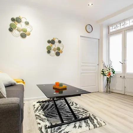 Bouquet Longchamp Iena Trocadero Cosy Apartment Paris