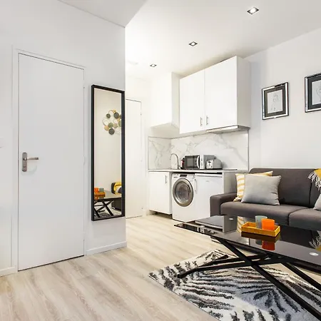 Bouquet Longchamp Iena Trocadero Cosy דירה פריז